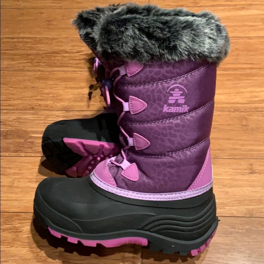 Kamik cute lined waterproof snow boot size 2 - worn once, mint condition